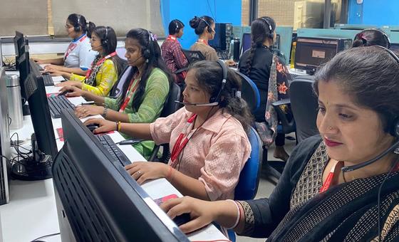 घातक रेबीज़ के विरुद्ध लड़ाई में, एक हैल्पलाइन से पक्की होती उम्मीदें